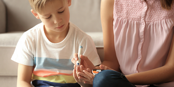 P-W-MKT95039-Nov_Editorial_Diabetes-Header_v2